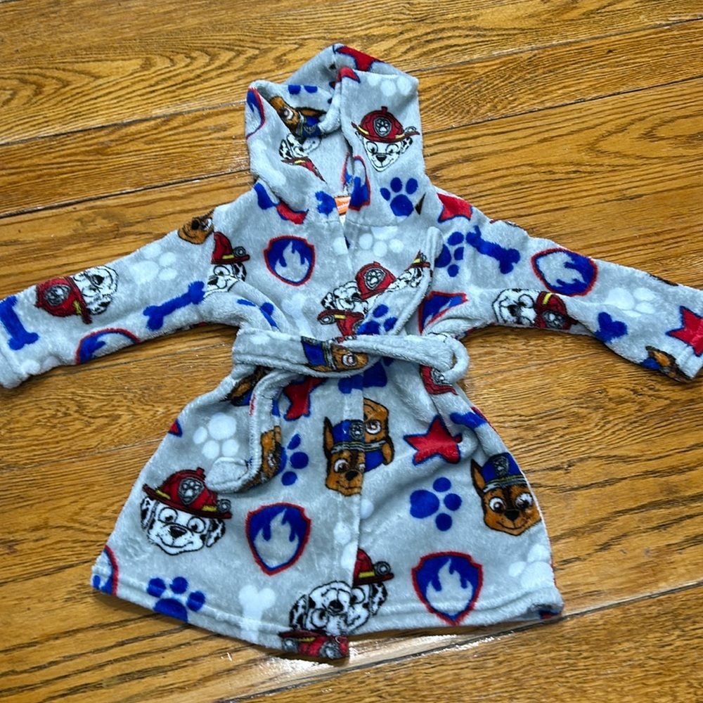 Nickelodeon Paw Patrol toddler hooded robe. Tie attached.Size 2T. Good condition